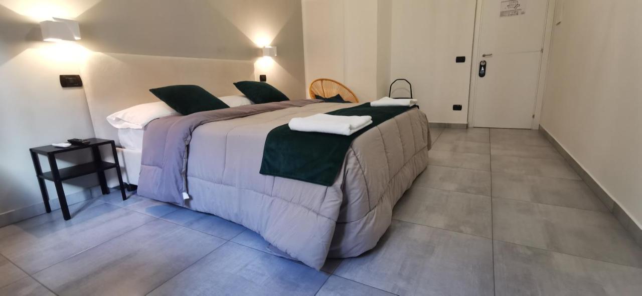 Hi Relais Rooms Neapel Exterior foto