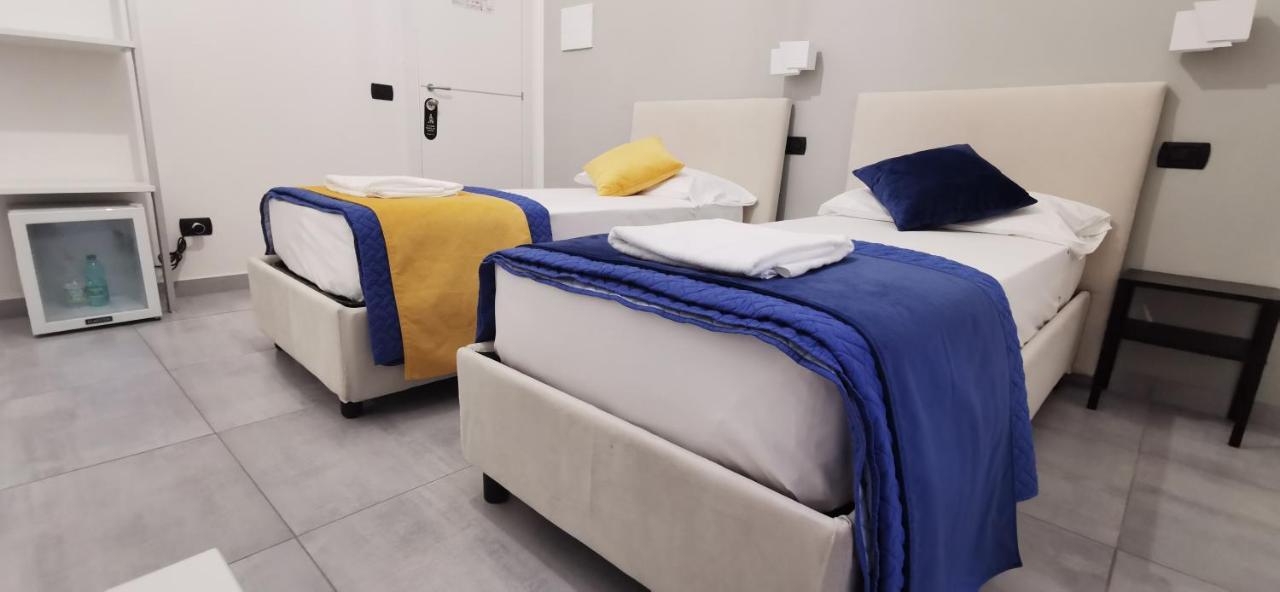Hi Relais Rooms Neapel Exterior foto
